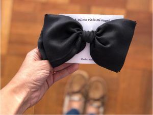 Moño Chanel negro de seda