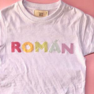 Polera blanca personalizada tipo patchwork