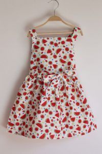 vestido de niña con sandías