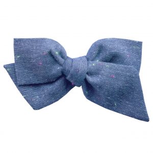 Moñito denim con motitas flúor